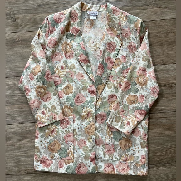 VINTAGE Fashion Crossroads Floral Womens Blazer Pink, Green, and Cream Medium - Picture 3 of 9